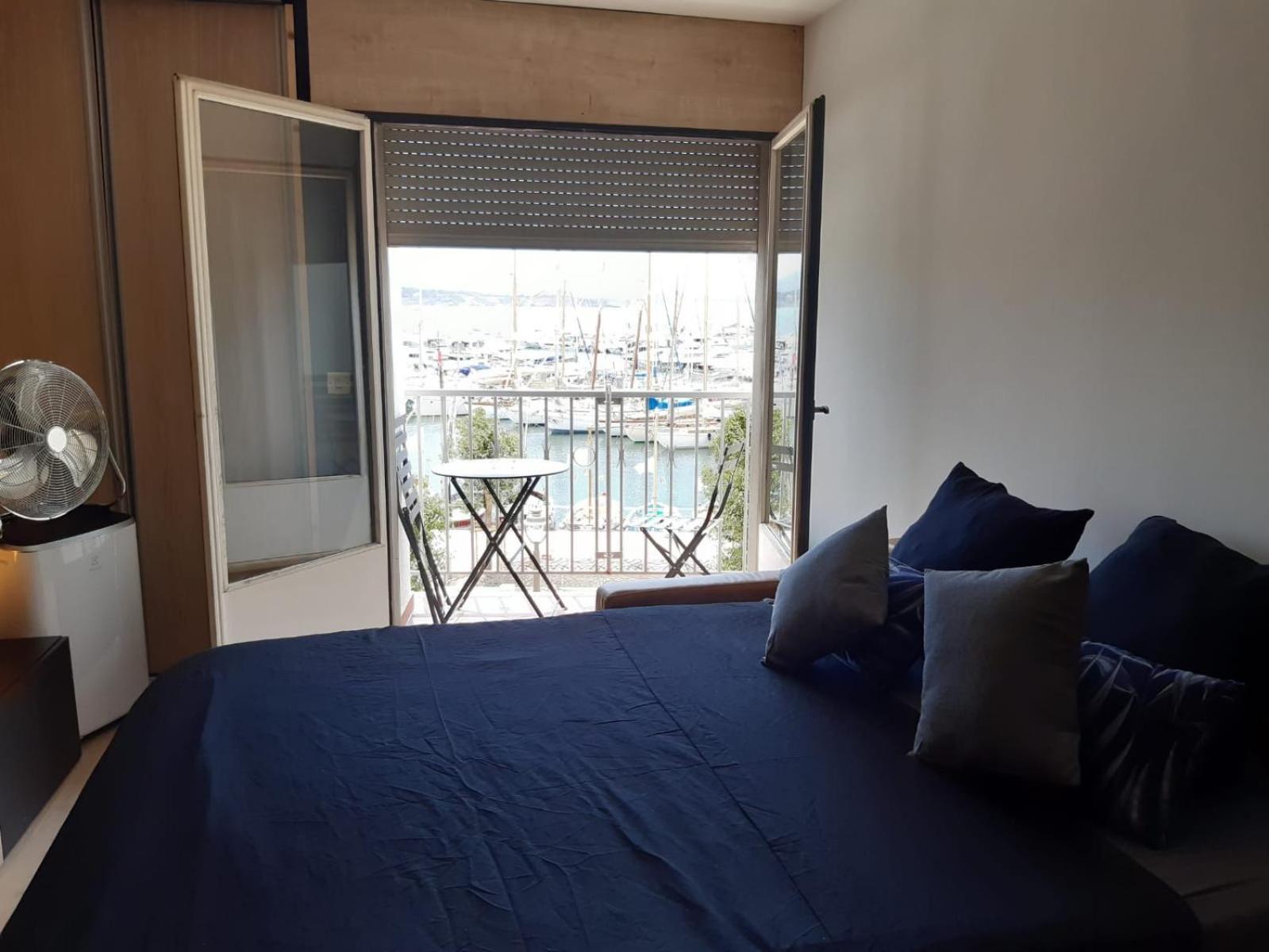 Studio Au Port De Sanary Exterior photo
